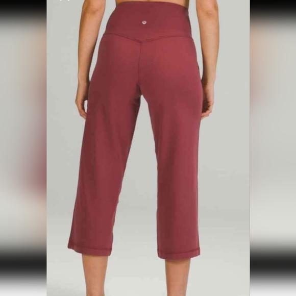 Lululemon Align Super-High-Rise Wide Leg Crop - Picture 2 of 4